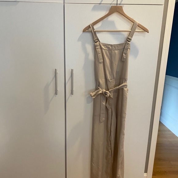 Abercrombie romper - Picture 1 of 2